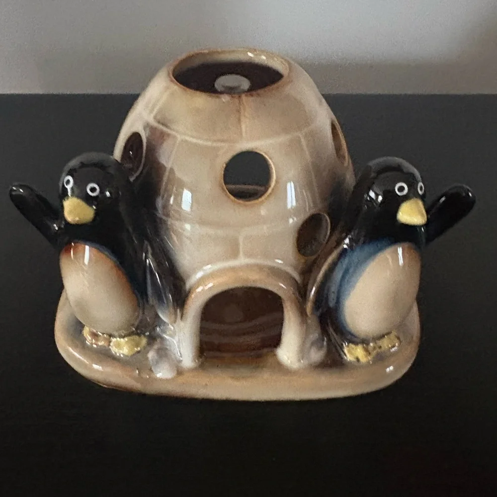 Vintage Retired Yankee Candle Ceramic Penguins Tea Light Holder New, Never Used!